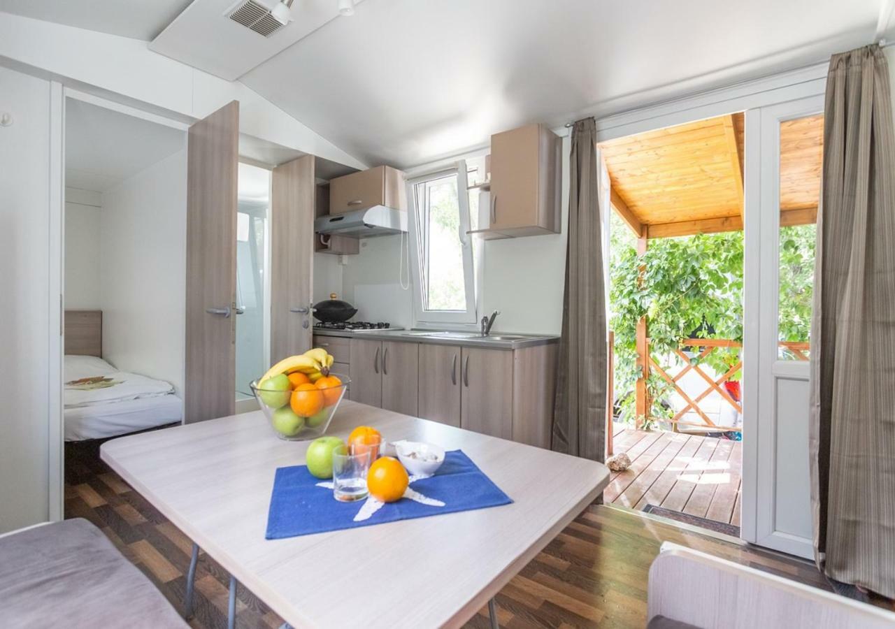 Krk Mobile Homes Klimno Dış mekan fotoğraf