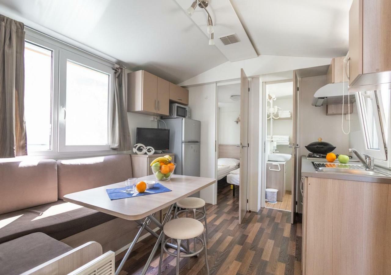 Krk Mobile Homes Klimno Dış mekan fotoğraf